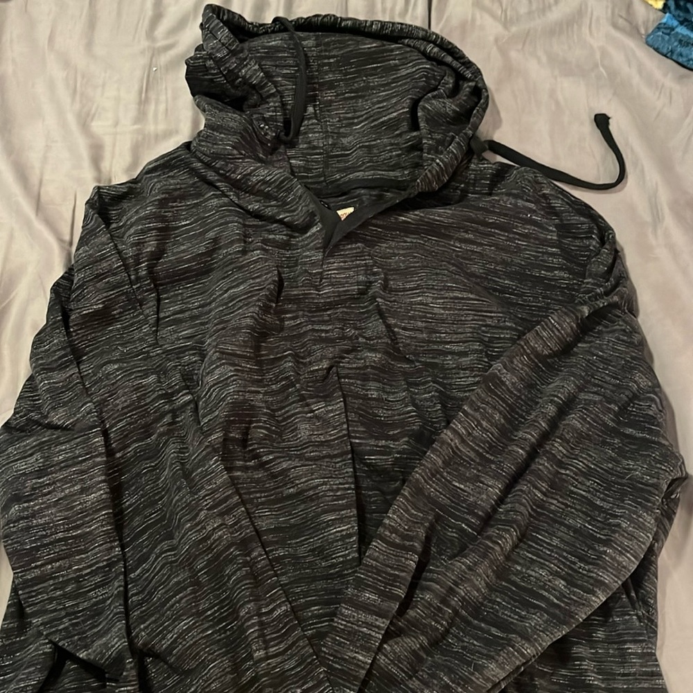 Men’s log hut sweatshirt
